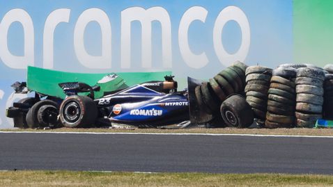 Уилямс връща шасито на Албон в Англия за поправки