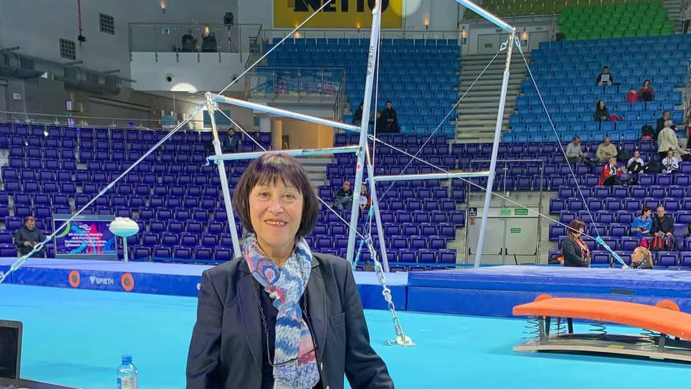 Трима от българските съдии по спортна гимнастика Здравко Куртев