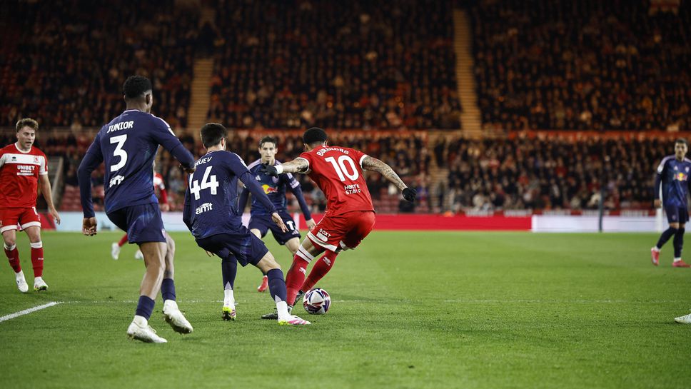 Лийдс отново поведе в класирането в Чемпиъншип след като спечели