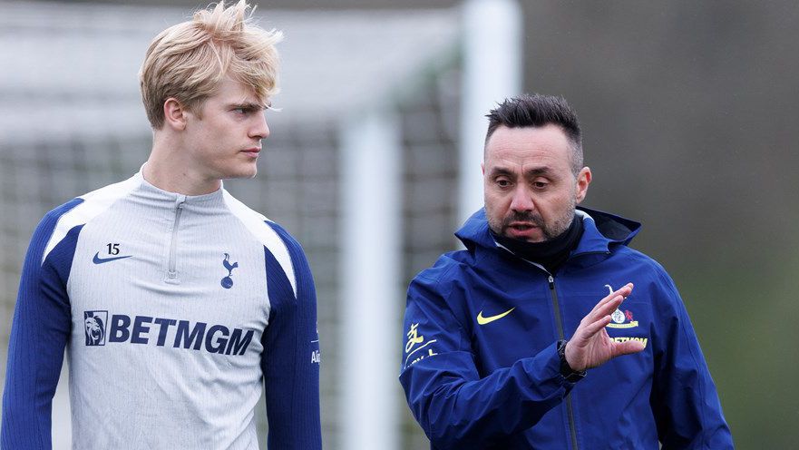 Тотнъм обяви щаба на Де Дзерби