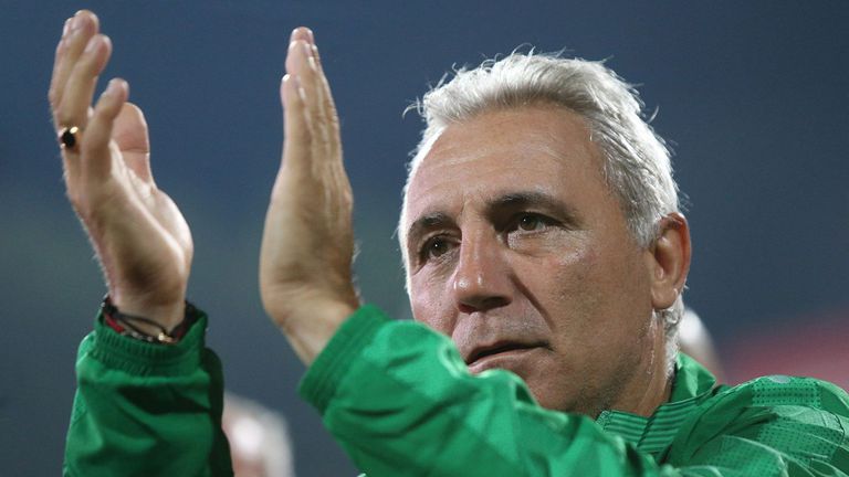 Легендарният български футболист Христо Стоичков предложи да се отдава почит