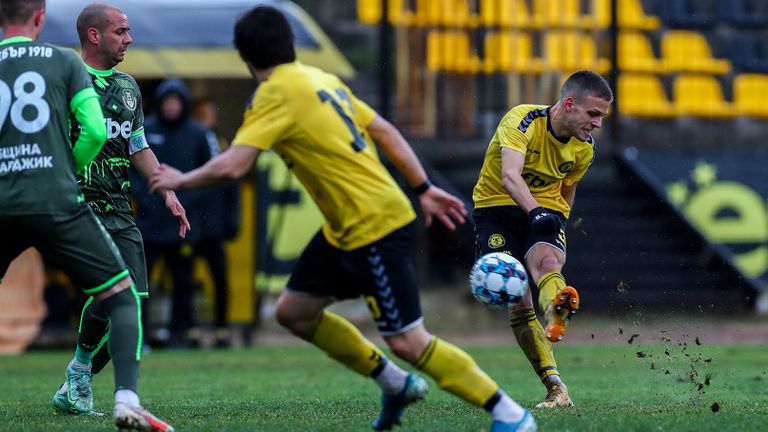  Резултати и голмайстори във Втора лига 