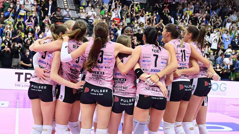 Христина Вучкова и Конеляно на победа от титлата в Италия