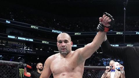 Багата се завърна с победа в UFC