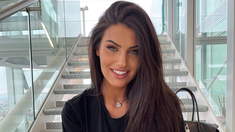 Тръпката на Влахович отново изумява с изваяното си тяло