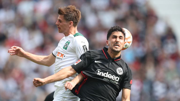  Айнтрахт написа история в Европа, само че е все по този начин спокоен в Бундеслигата 