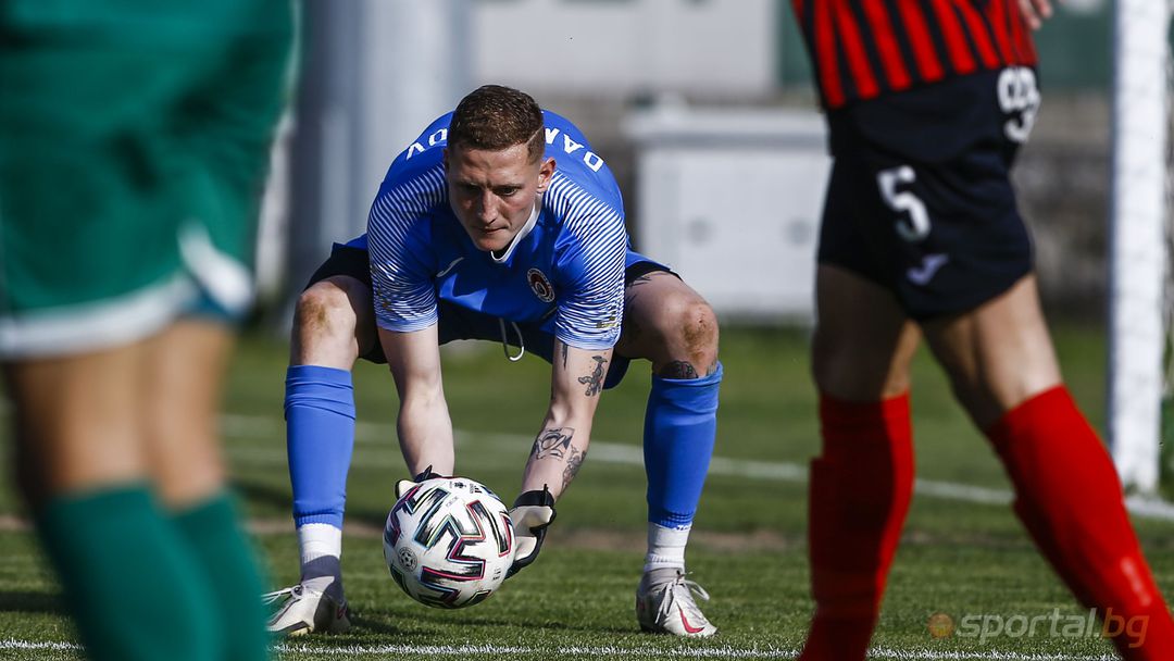 Български вратар ще играе в Малайзия