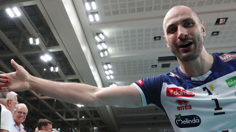 Българският волейбол Матей Казийски днес ще изиграе най вероятно последния