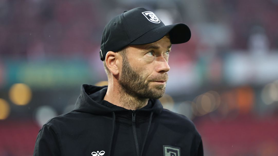 Продължават да хвърчат треньорски глави във Втора Бундеслига