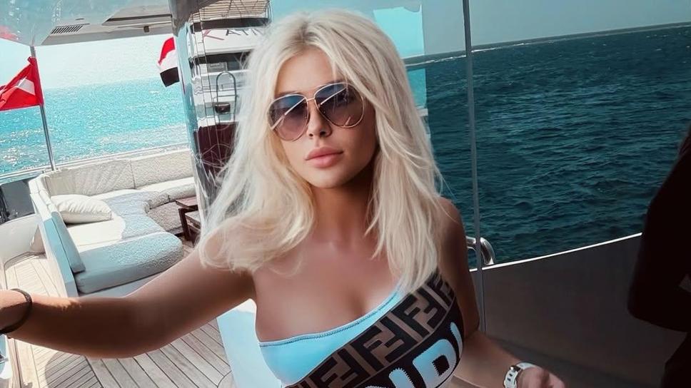 Андреа сподели секси кадри от ново видео