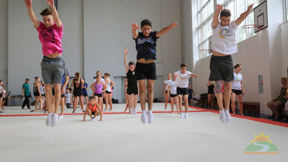 Националите по акробатика се подготвят в "Камчия" за младежките олимпийски игри