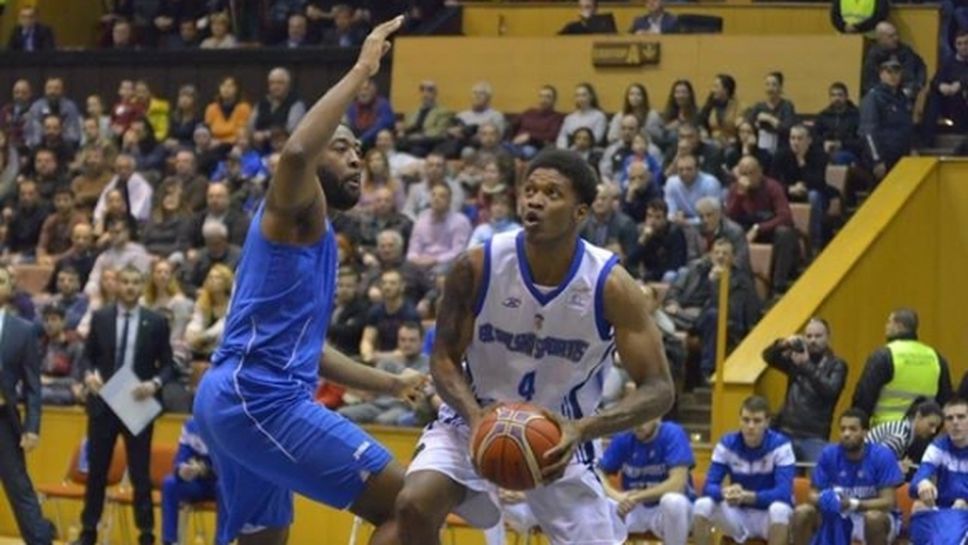 Травис Тейлър ще продължи кариерата си в Германия