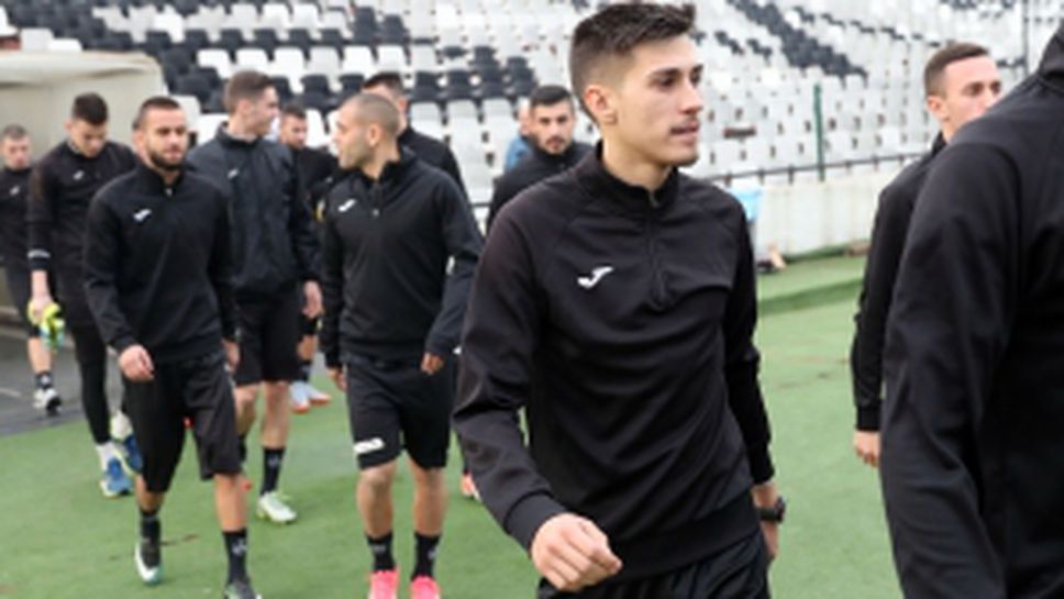 Трима нови футболисти на първата тренировка на Славия за 2018