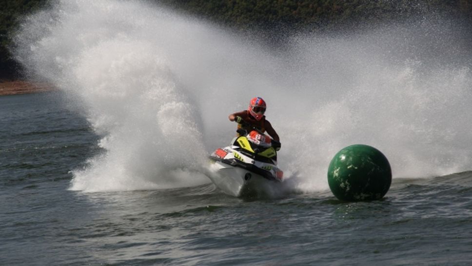 Над 30 състезатели от три страни ще участват в третия кръг на шампионата по джет ски в Поморие