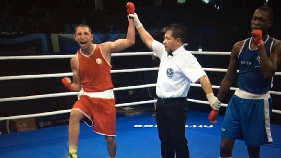 Атанасов е 1/4-финалист на Световното по бокс за младежи