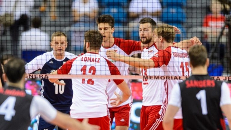 Полша с категорична победа над Канада на "Хуберт Вагнер" (видео + снимки)
