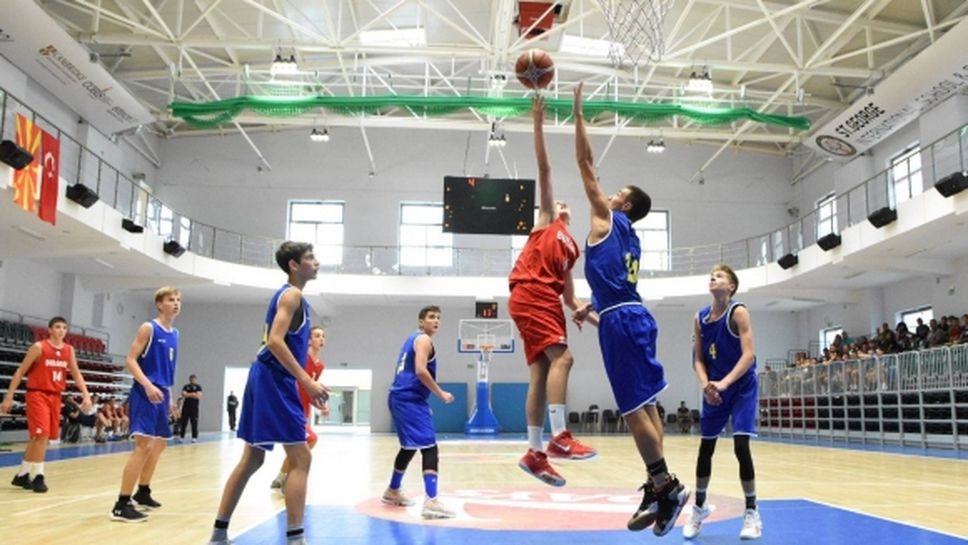 14-годишните национали завършиха с победа