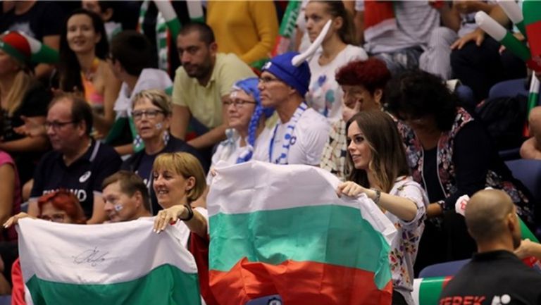 България със същия състав и за втория мач от световното по волейбол