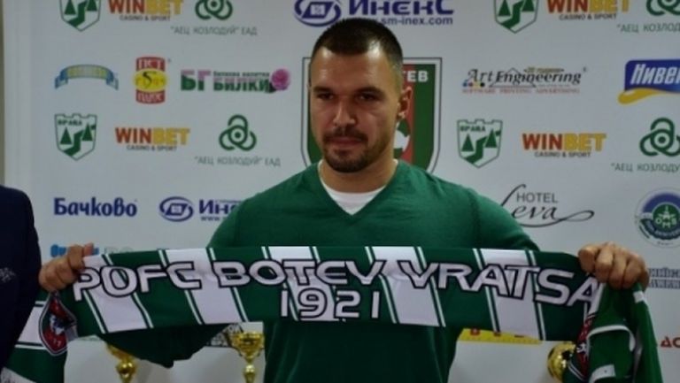 Божинов дебютира за Ботев (Враца) още утре