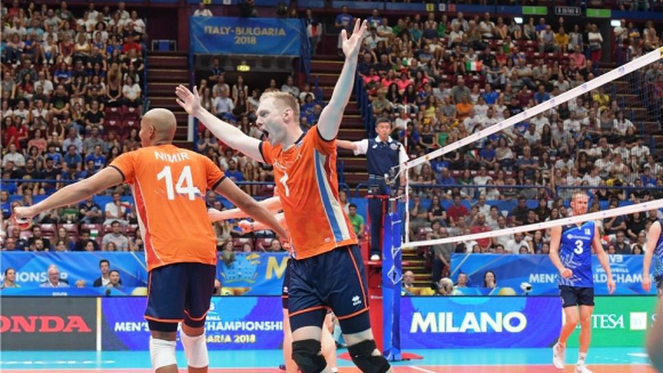 Холандия остава в играта за финалите след победа над Финландия (видео + снимки)