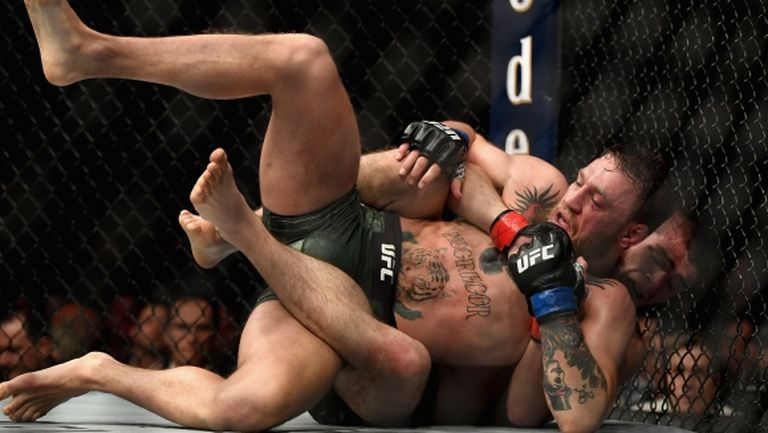 UFC забрани на Макгрегър да се бие поне един месец