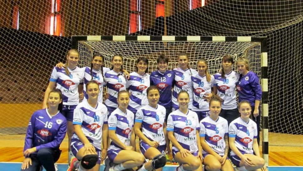 Етър и Свиленград стартираха с победи новия сезон в женското хандбално първенство
