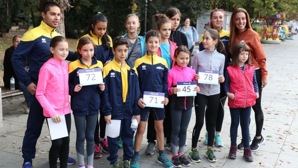 Ивет Лалова подкрепи благотворително бягане в София