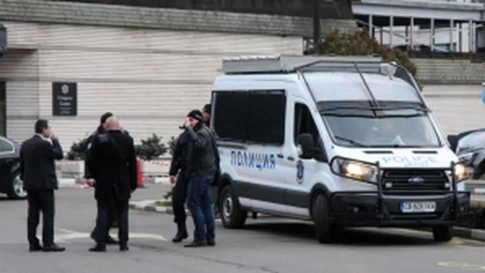 Засилено полицейско присъствие преди конгреса