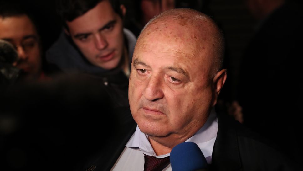 Стефанов: Ако претендираш, че с 60-70 клуба зад теб си законният президент, значи си много прост
