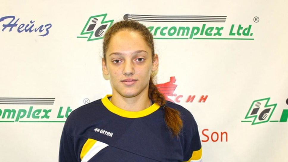 Добрина Христоскова отново в първия отбор на Марица