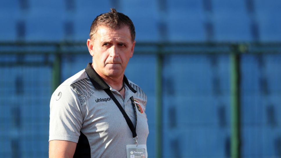 Локомотив (Пловдив) предлага нов договор на Акрапович