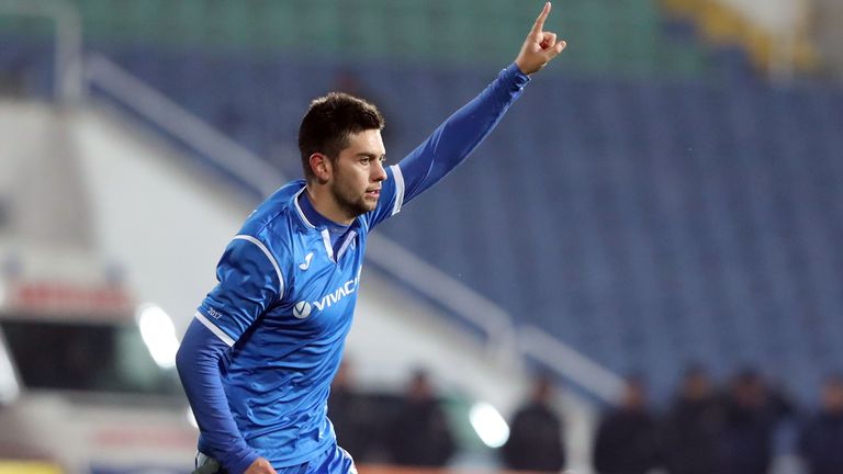 Днес бившият нападател на Левски Станислав Костов празнува своя 31 ви