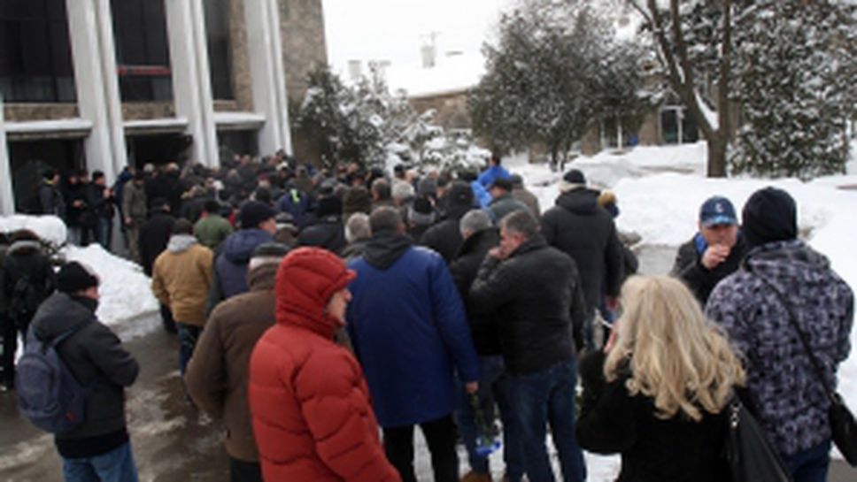 Поклонение пред легендарния Цветан Веселинов - Меци