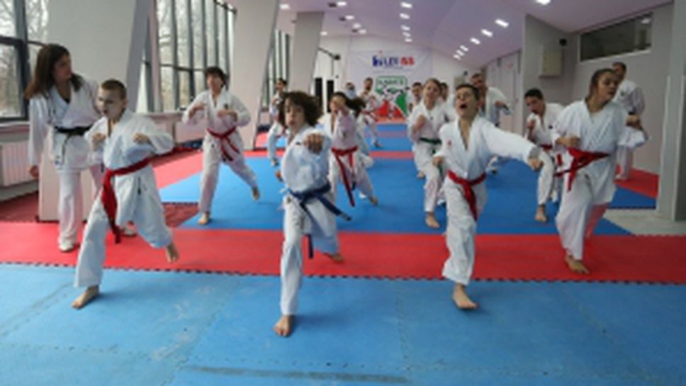 Откриха нова зала по карате на Националния стадион