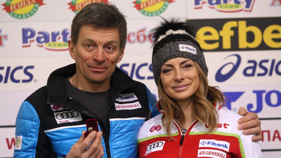 Бащата и дългогодишен треньор на Александра Жекова – Виктор Жеков