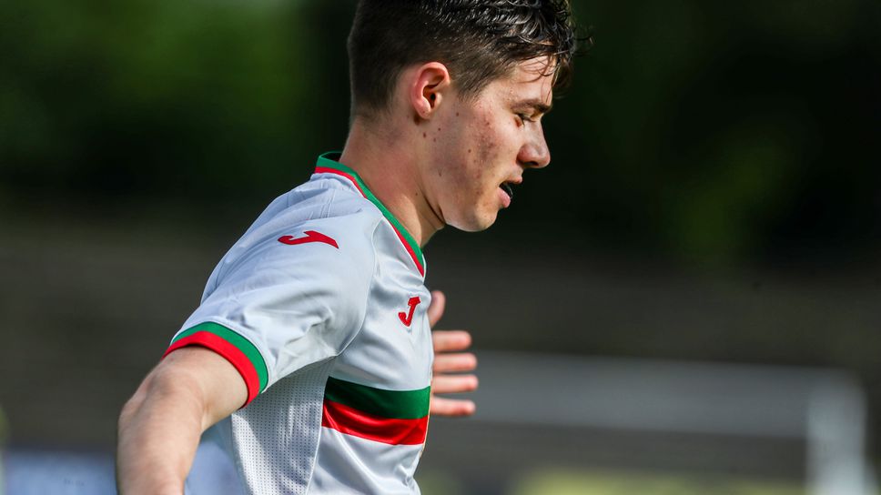Станислав Шопов откри за България срещу Албания още във втората минута