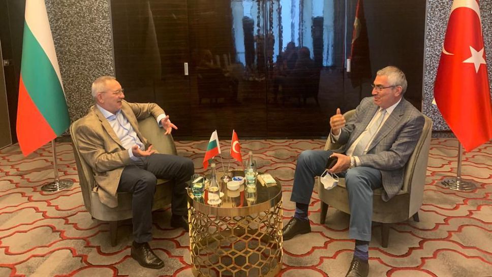 Министър Кузманов се срещна с президента на Турския олимпийски комитет