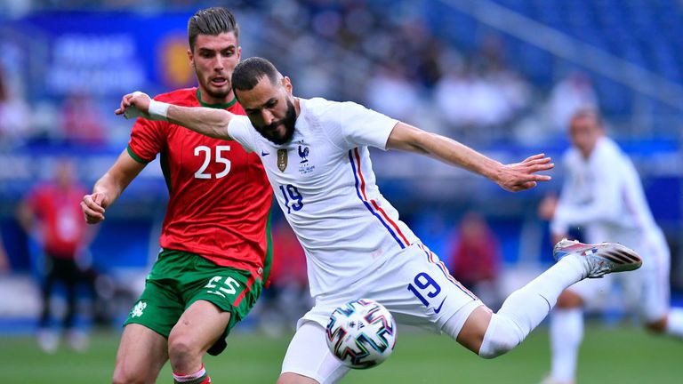 Франция надви България, но загуби Бензема за мача с Германия