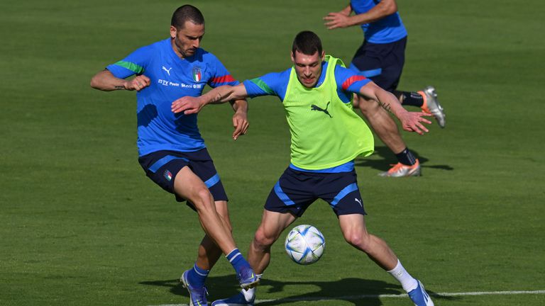  Бонучи и Белоти напуснаха лагера на италианския народен тим 