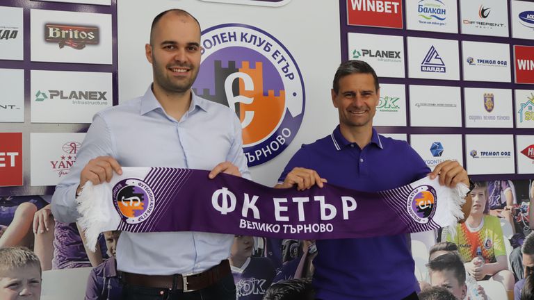  Официално: Емануел Луканов е новият старши треньор на Етър 