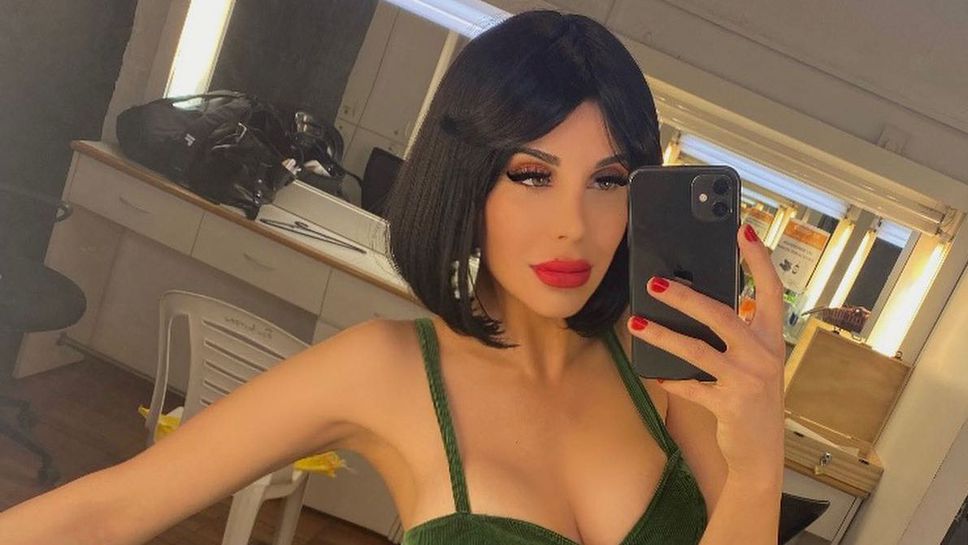 Футболна щерка пали фантазиите с провокативни фотоси