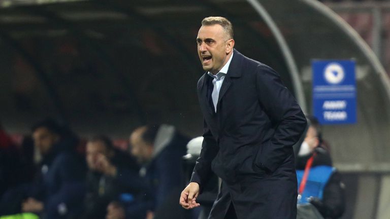  Петев: Не желая да разясня почитателите, ще приказвам единствено за футбол 