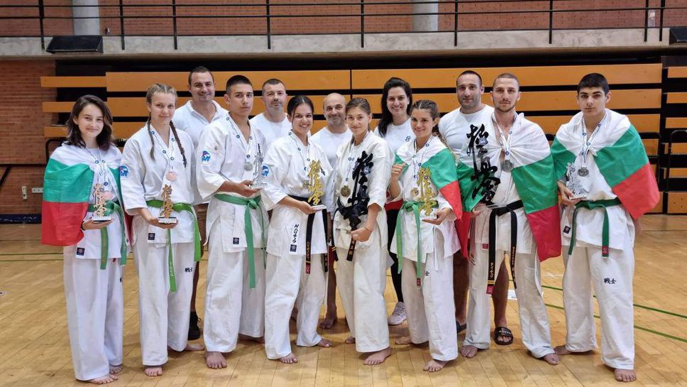 Българските състезатели спечелиха 14 медала в първия ден на Европейското първенство по карате за кадети, юноши и младежи до 21 години