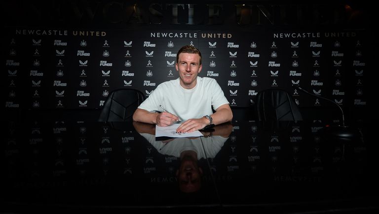  И Нюкасъл стартира с летните прехвърляния 