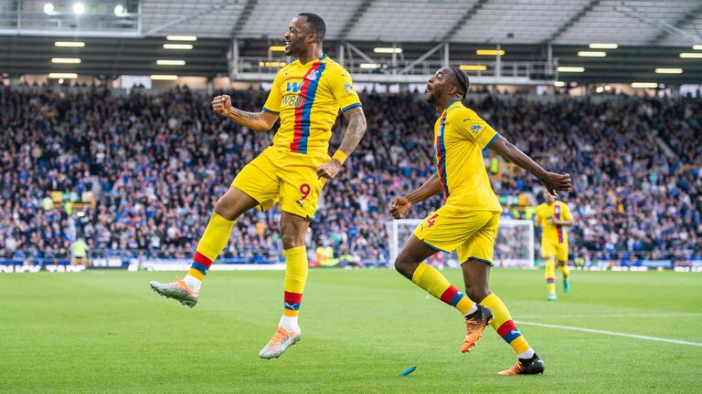  Четирима преподписаха с Кристъл Палас 