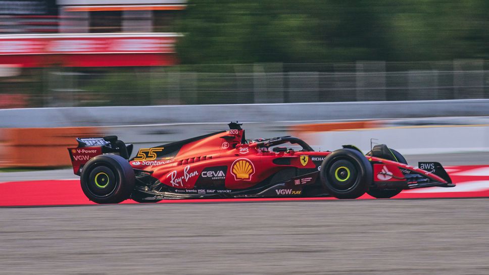 Сайнц и Шумахер завършиха теста на Пирели в Барселона