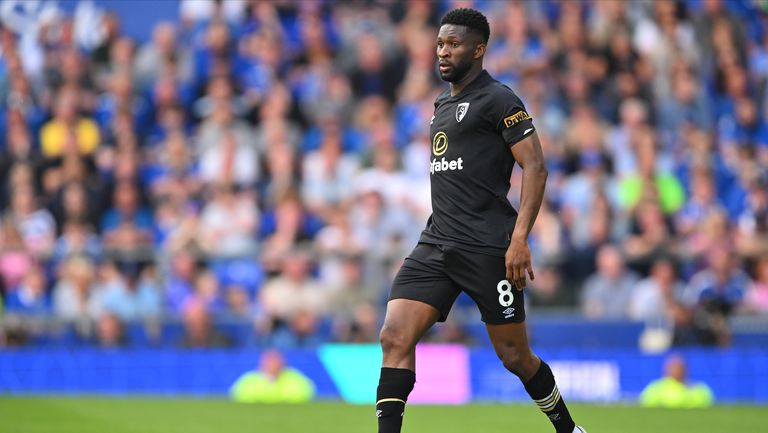 Колумбийският национален халф Жеферсон Лерма подписа тригодишен договор с Кръстъл