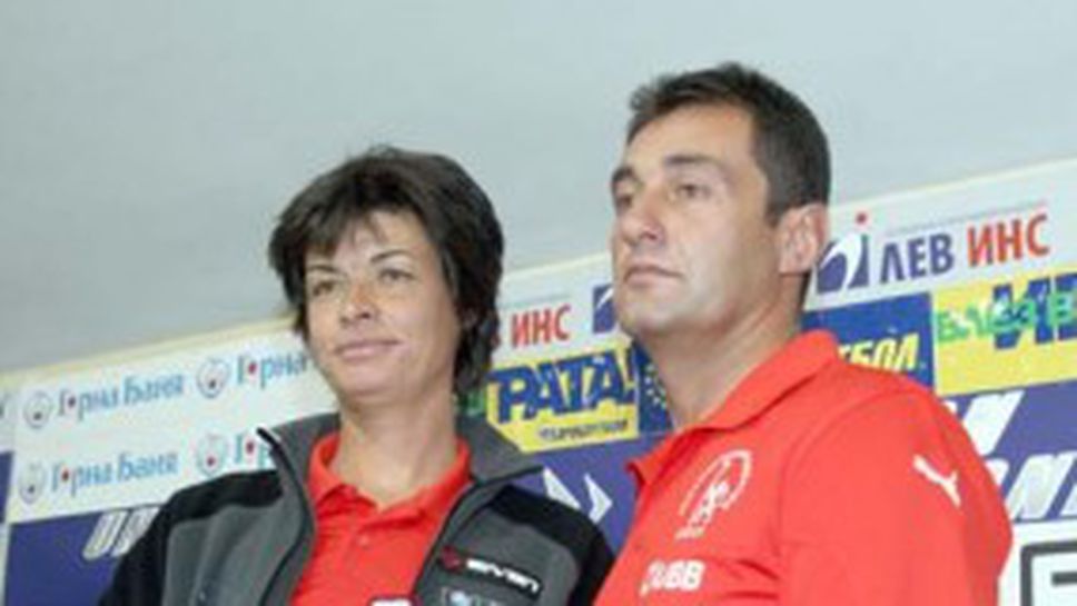 Олимпийската шампионка Руми Нейкова ще се състезава поне още една година