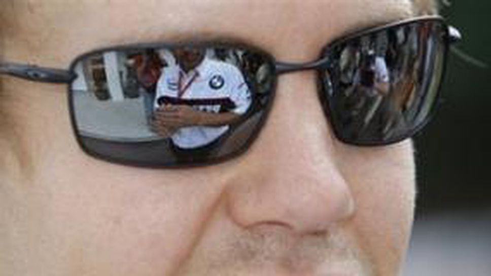 Ред Бул: Половината отбори преследват Фетел