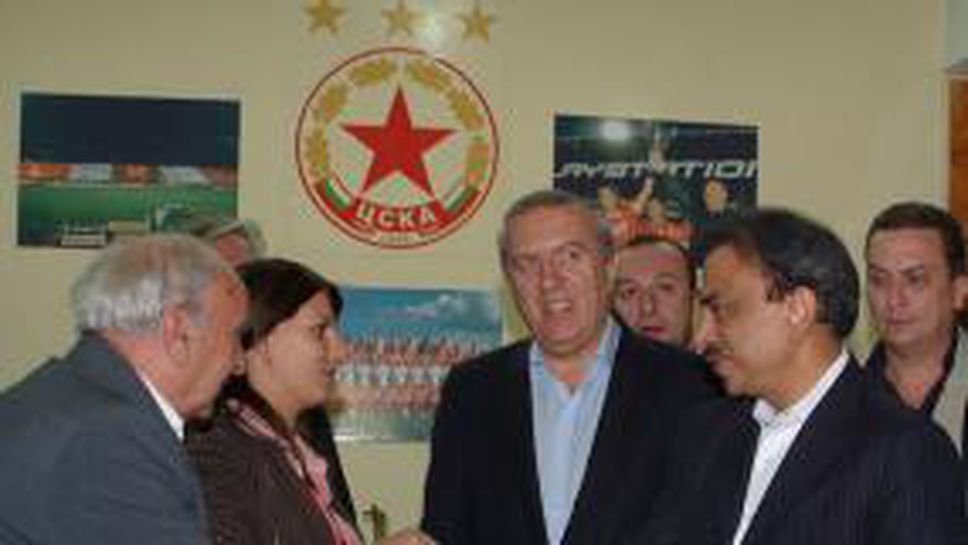 Стойчо на нож с Томов за селекцията